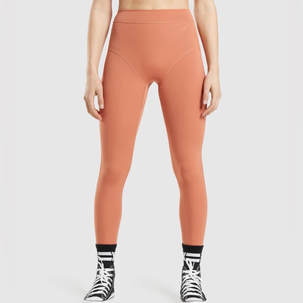 Gymshark ‘KK’ Kendra Kathryn Leggings, Scrunch Leggings, Peach, Size Small